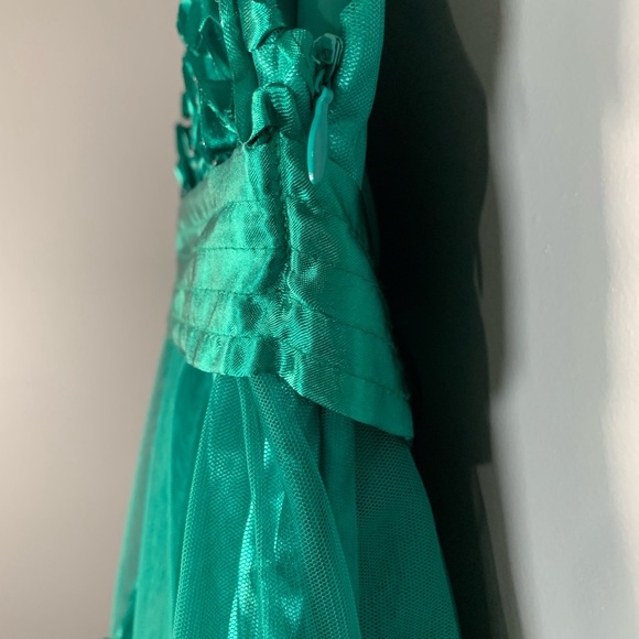 Beautiful Bonnie Jean Special Occasion Dress. Size 6 - Picture 2 of 5